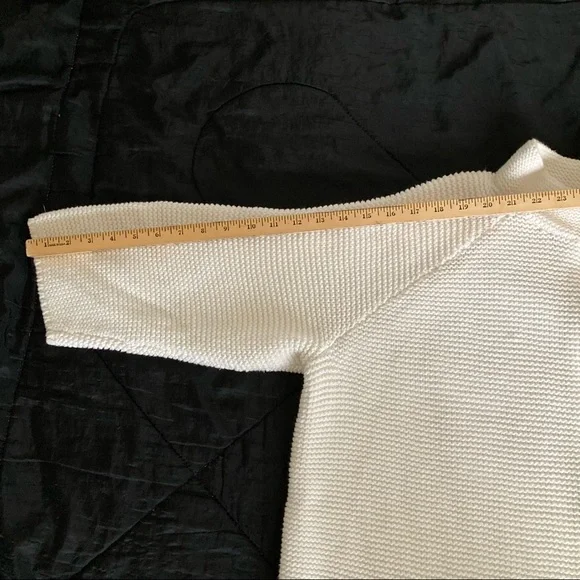 Talbots casual white knit sweater with front zipper and 3/4 length sleeves. - Picture 7 of 9